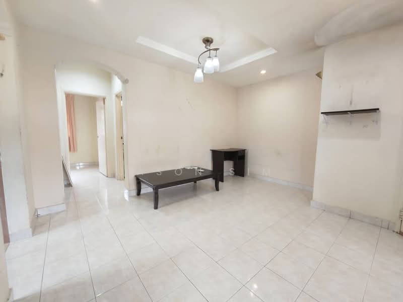 Pangsapuri untuk Dijual di Vista Seri Alam - Jason Sim - Living Room - PropertyGuru.com.my