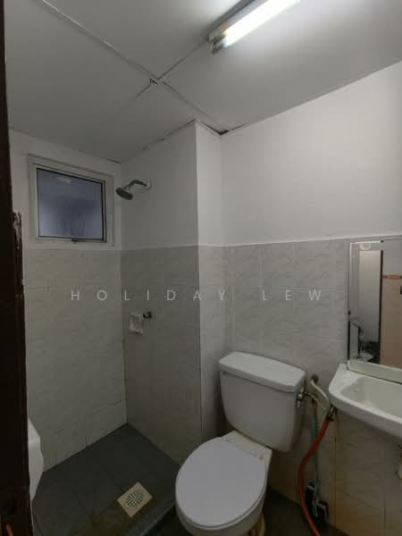 Condominium for Rent at Ketumbar Heights - Holiday Lew - Bathroom - PropertyGuru.com.my