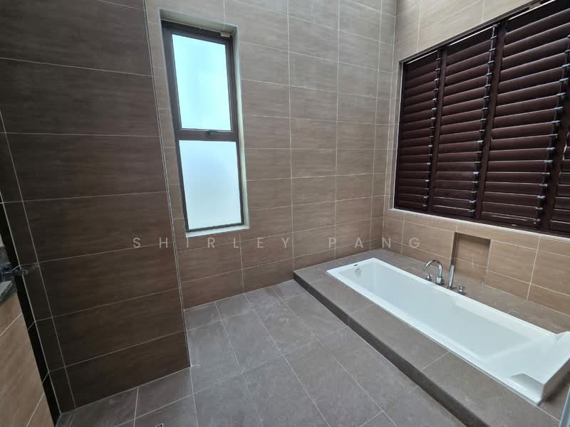 Rumah Berkembar untuk Dijual di East Ledang (Iskandar Puteri (Nusajaya)) - Shirley Pang - Bathroom - PropertyGuru.com.my