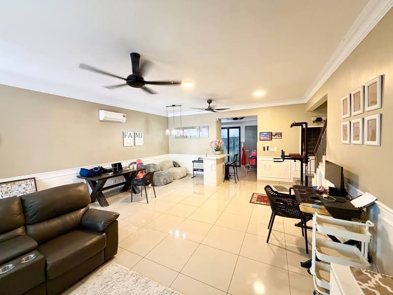 Townhouse for Sale in Bangi (Selangor) - Mohammad Omar - Living Room - PropertyGuru.com.my