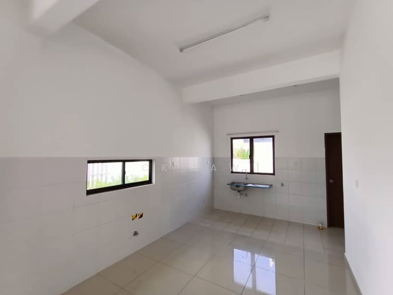 2-storey Terraced House for Rent in Setia Ecohill (Semenyih) - CK Law - Kitchen - PropertyGuru.com.my