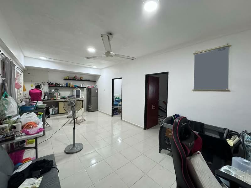 Servis Apartment untuk Dijual di The Embassy (Bangunan Duta Impian) - Sze Lee - Living Room - PropertyGuru.com.my