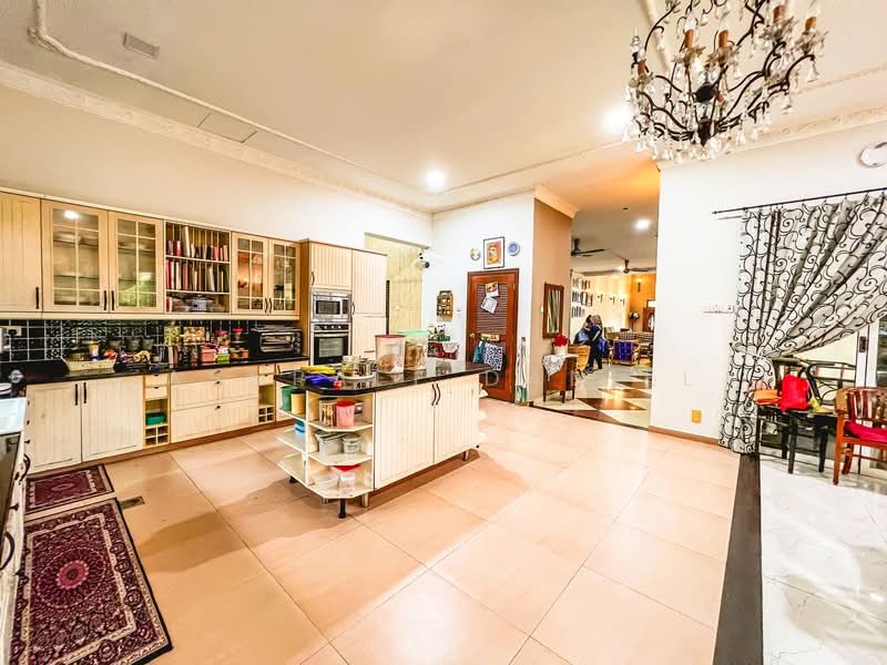 Bungalow for Sale in Country Heights (Kajang) - Ashraff Daniel - PropertyGuru.com.my