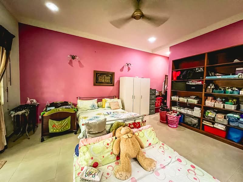 Bungalow for Sale in Country Heights (Kajang) - Ashraff Daniel - PropertyGuru.com.my