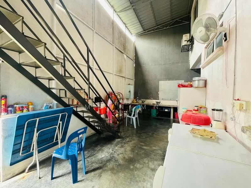 2-storey Terraced House for Sale in Kota Damansara (Selangor) - Muin Mn - Kitchen - PropertyGuru.com.my
