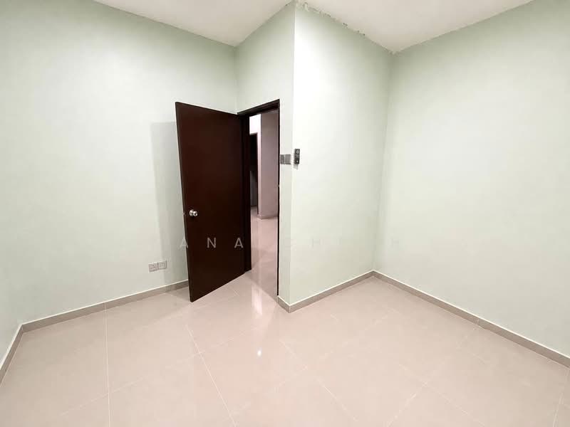 Semi-Detached House for Sale in Taman Desiran Bayu (Puchong) - Nana Cheah - PropertyGuru.com.my