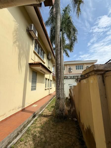Bungalow for Sale in Bandar Country Homes (Rawang) - Uthaya Kumar - Exterior - PropertyGuru.com.my