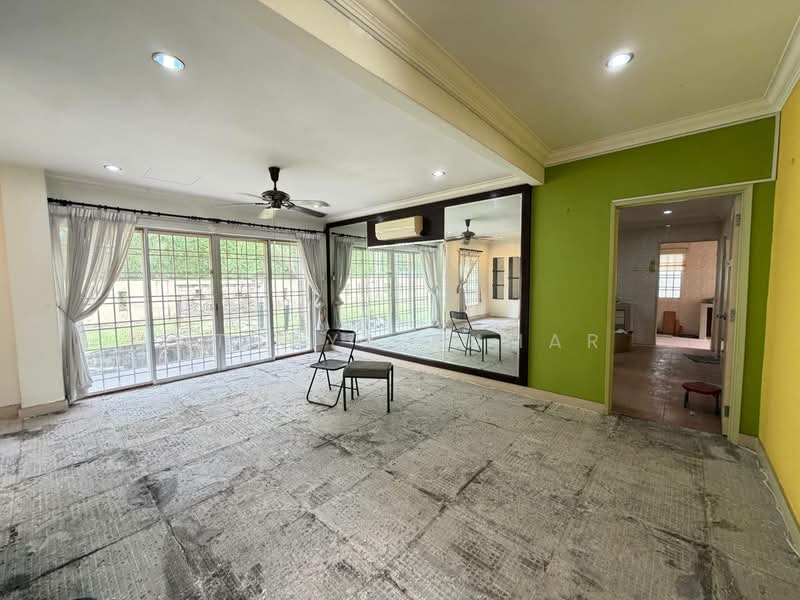 Bungalow for Sale in Bandar Country Homes (Rawang) - Uthaya Kumar - Living Room - PropertyGuru.com.my