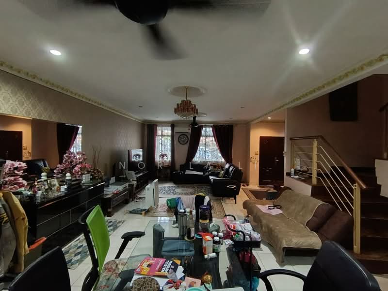 2-storey Terraced House for Sale in Setia Damai (Setia Alam) - Nor Laili - Living Room - PropertyGuru.com.my