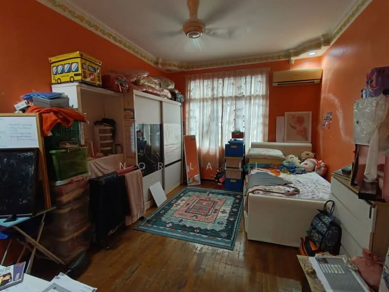 2-storey Terraced House for Sale in Setia Damai (Setia Alam) - Nor Laili - Bedroom - PropertyGuru.com.my