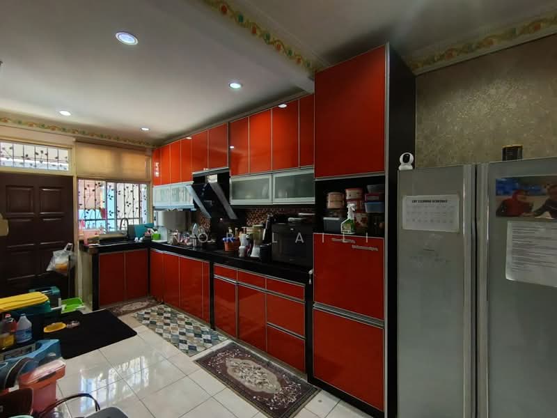2-storey Terraced House for Sale in Setia Damai (Setia Alam) - Nor Laili - Kitchen - PropertyGuru.com.my