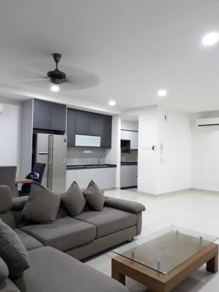 Kondominium untuk Disewa di Cristal Serin Residence - Justin Lim - Living Room - PropertyGuru.com.my