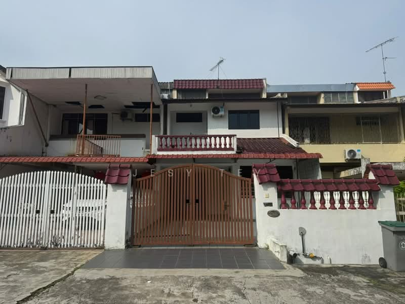 2-storey Terraced House for Rent in Taman Tasek (Johor Bahru) - Jesy Tey - Exterior - PropertyGuru.com.my