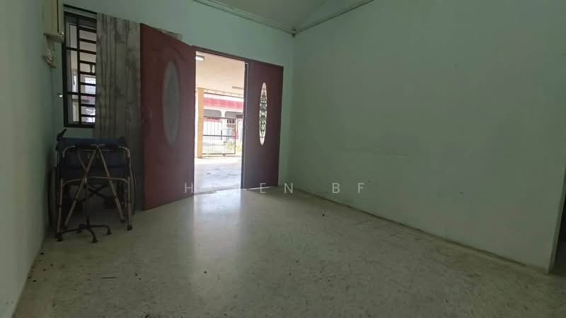 Rumah Teres untuk Dijual di Batu Berendam (Melaka) - Helen BF - Entrance - PropertyGuru.com.my
