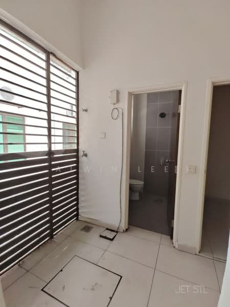 Rumah Teres 3 Tingkat untuk Dijual di Setia Alam (Selangor) - Alwin Lee - Bathroom - PropertyGuru.com.my