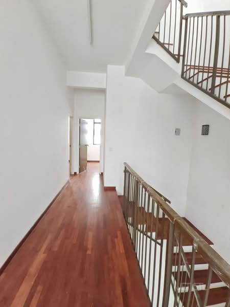 Rumah Teres 3 Tingkat untuk Dijual di Setia Alam (Selangor) - Alwin Lee - Corridor - PropertyGuru.com.my