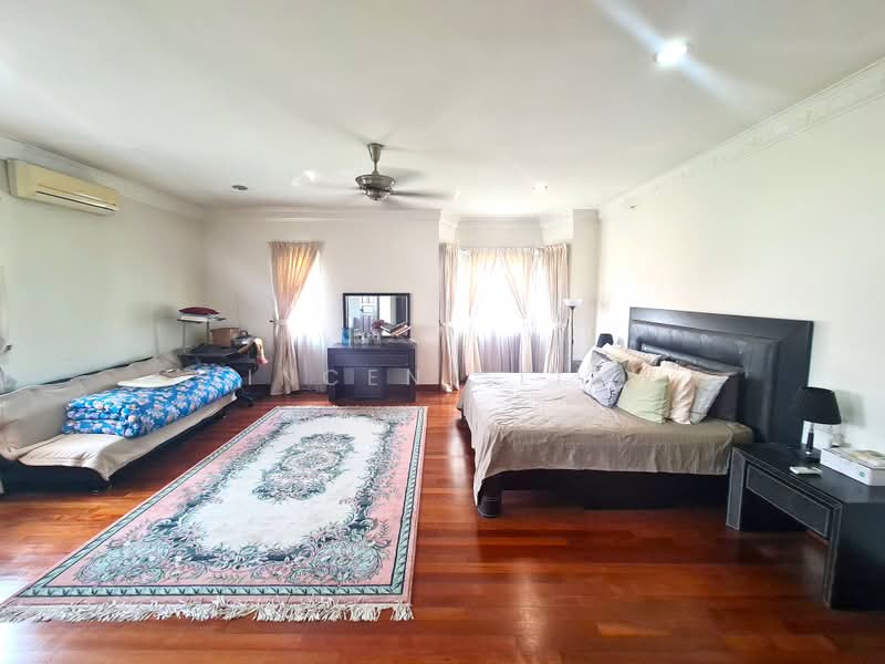 Rumah Banglo untuk Dijual di Seksyen 6 (Kota Damansara) - Vincent Liaw - Bedroom - PropertyGuru.com.my