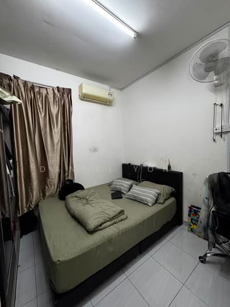 2-storey Terraced House for Sale in Taman Dato Onn (Johor Bahru) - Daniel Yong - Bedroom - PropertyGuru.com.my