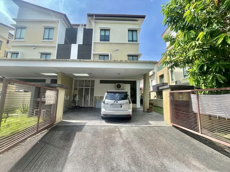 Rumah Berkembar untuk Dijual di Taman Tropika (Bangi) - Ammeer Nadzrai - Exterior - PropertyGuru.com.my