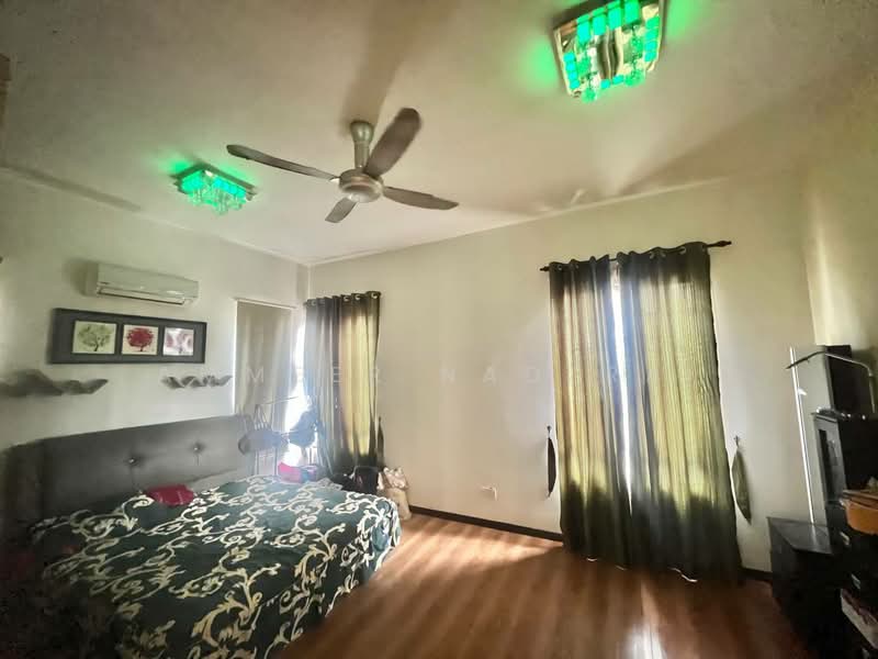 Rumah Berkembar untuk Dijual di Taman Tropika (Bangi) - Ammeer Nadzrai - Bedroom - PropertyGuru.com.my