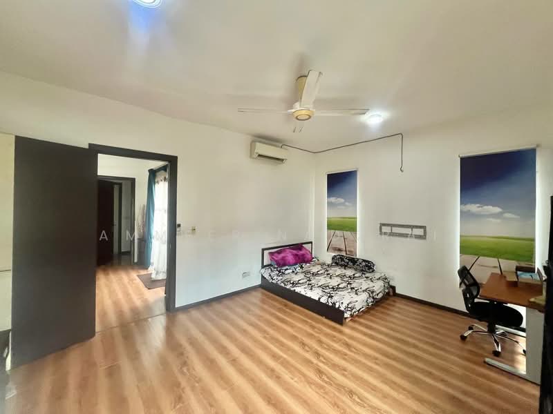 Rumah Berkembar untuk Dijual di Taman Tropika (Bangi) - Ammeer Nadzrai - Bedroom - PropertyGuru.com.my