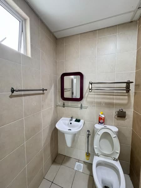 Service Residence for Sale at Pangsapuri Tanah Emas (Golden Sands) - Grace Yan - Bathroom - PropertyGuru.com.my