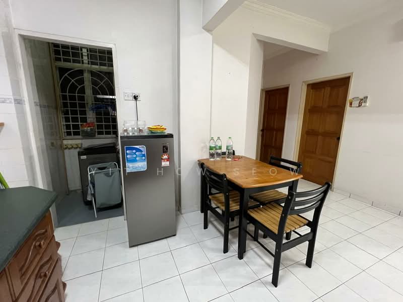 Pangsapuri untuk Dijual di Kiara Apartment - YIT HOW SEOW - Kitchen - PropertyGuru.com.my