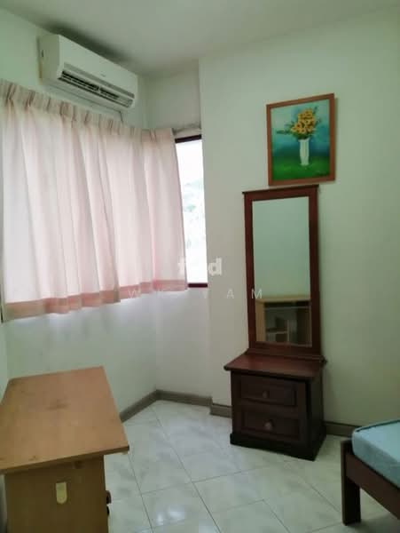 Condominium for Rent at Marina Bay Condominium - WK Yam - Bedroom - PropertyGuru.com.my
