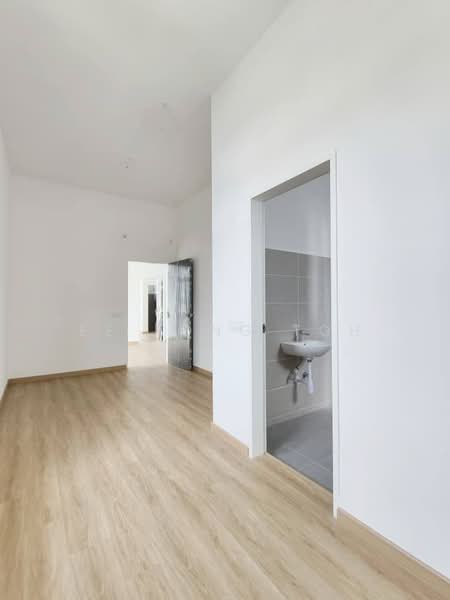 2-storey Terraced House for Sale in Bandar Putra (Kulai) - Ee Fong Toh - Interior - PropertyGuru.com.my