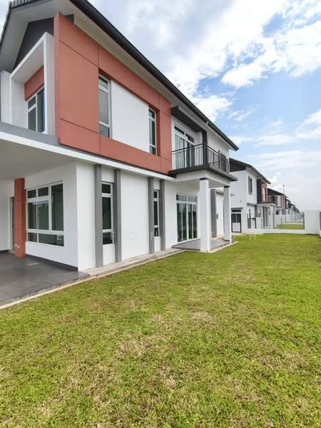 2-storey Terraced House for Sale in Bandar Putra (Kulai) - Ee Fong Toh - Exterior - PropertyGuru.com.my