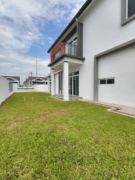 2-storey Terraced House for Sale in Bandar Putra (Kulai) - Ee Fong Toh - Exterior - PropertyGuru.com.my