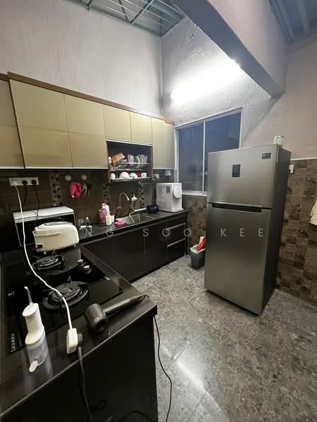 Rumah Teres 1 Tingkat untuk Dijual di Taman Sri Rambai (Bukit Mertajam) - Yong Soo Kee - Kitchen - PropertyGuru.com.my