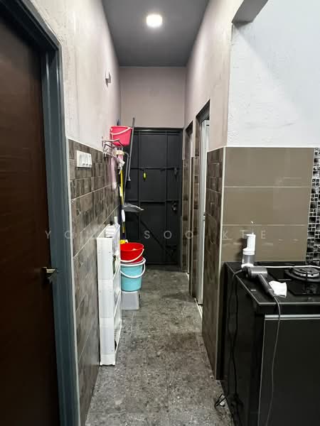 Rumah Teres 1 Tingkat untuk Dijual di Taman Sri Rambai (Bukit Mertajam) - Yong Soo Kee - Corridor - PropertyGuru.com.my