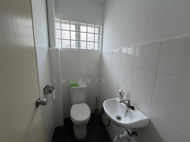 2-storey Terraced House for Sale in Taman Sri Bintang (Kepong) - Valerie Ng - Bathroom - PropertyGuru.com.my
