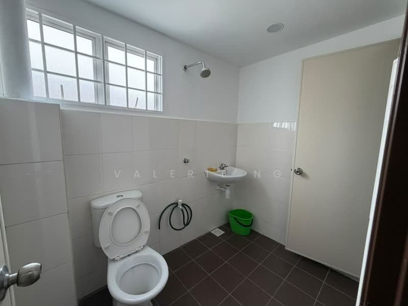2-storey Terraced House for Sale in Taman Sri Bintang (Kepong) - Valerie Ng - Bathroom - PropertyGuru.com.my