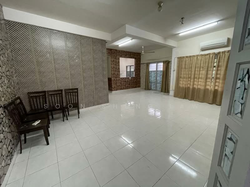 Semi-Detached House for Rent in Taman Tasik Semenyih (Semenyih) - Soon Sheng Law - Living Room - PropertyGuru.com.my