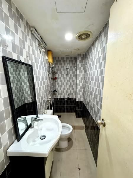Condominium for Sale at Mutiara Sentul - Azli Ibrahim - Bathroom - PropertyGuru.com.my