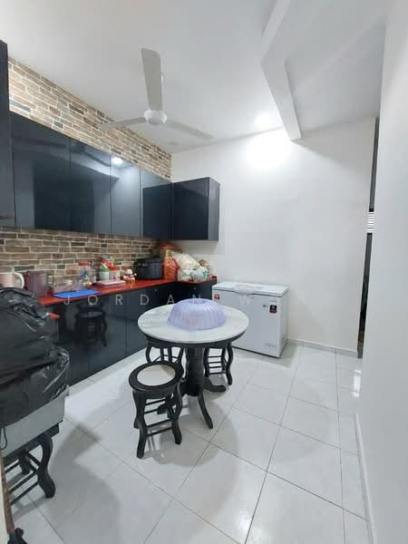 1-storey Terraced House for Sale in Johor Bahru (Johor) - Jordan Wong - Kitchen - PropertyGuru.com.my