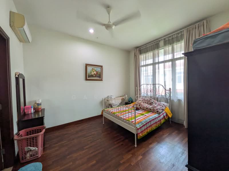 Rumah Berkembar untuk Dijual di Saujana (Selangor) - Gary Goh - Bedroom - PropertyGuru.com.my