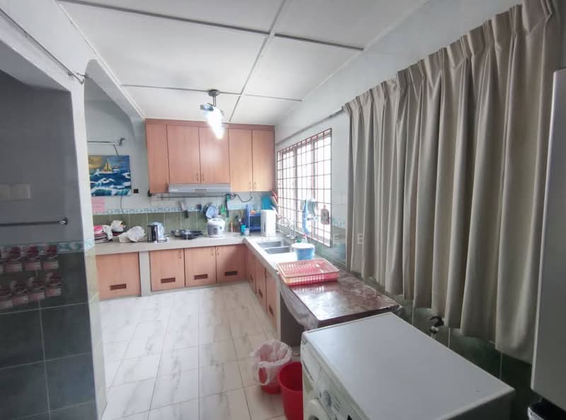 2-storey Terraced House for Sale in SS2 (Petaling Jaya) - Ivan Lee - Kitchen - PropertyGuru.com.my