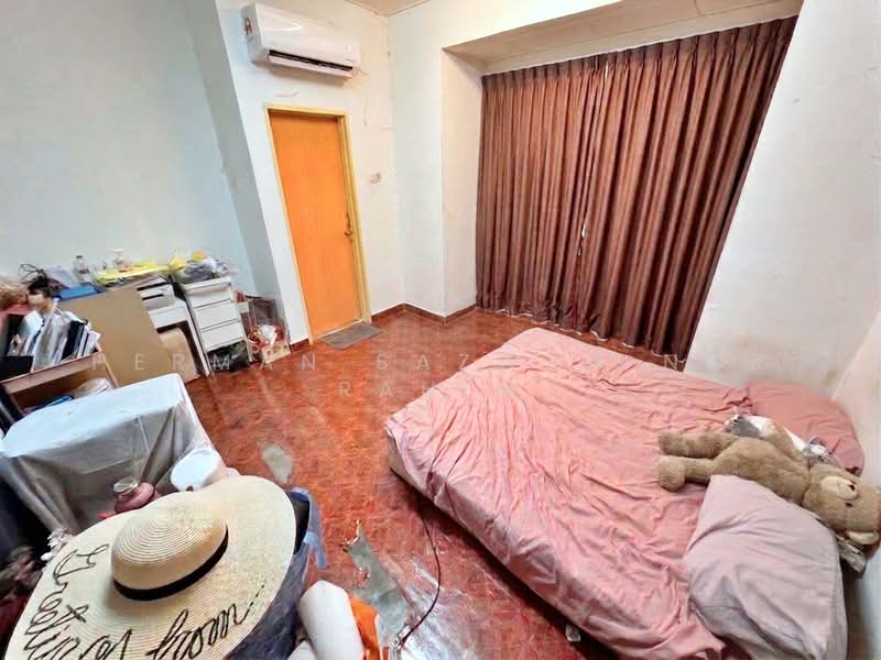 2-storey Terraced House for Sale in Bandar Bukit Mahkota (Bangi) - Herman Sazwan Nor Rahim - Bedroom - PropertyGuru.com.my