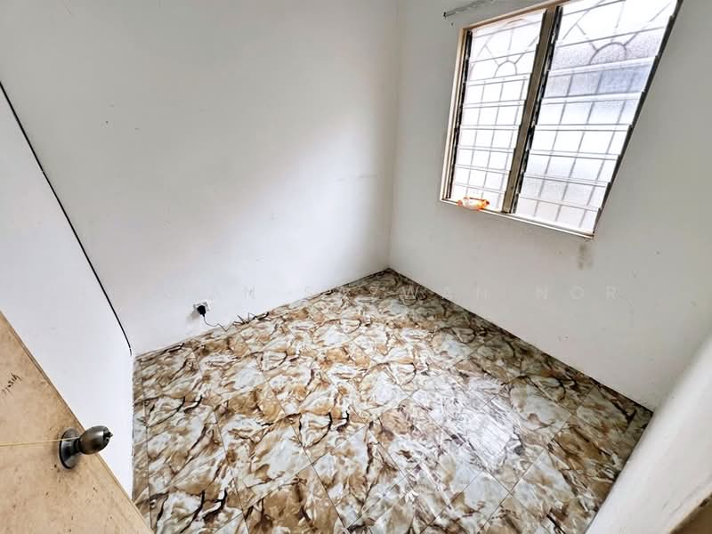 2-storey Terraced House for Sale in Bandar Bukit Mahkota (Bangi) - Herman Sazwan Nor Rahim - Bedroom - PropertyGuru.com.my
