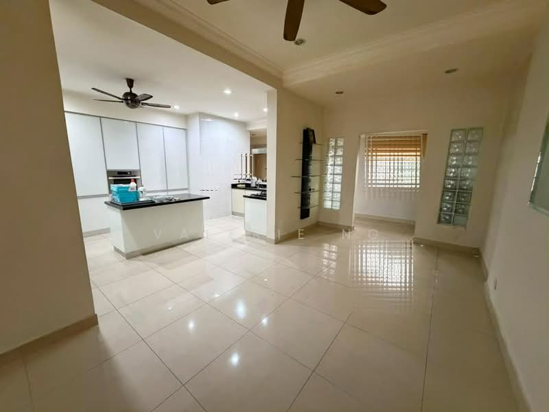 2.5-storey Terraced House for Sale in Bandar Sri Damansara (Selangor) - Valerie Ng - Kitchen - PropertyGuru.com.my