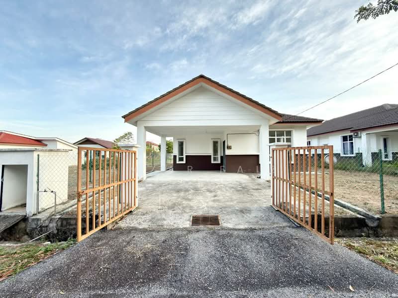 Bungalow for Sale in Bandar Tasik Senangin (Lenggeng) - Amzar Faiz - PropertyGuru.com.my
