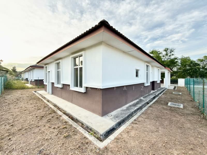 Bungalow for Sale in Bandar Tasik Senangin (Lenggeng) - Amzar Faiz - PropertyGuru.com.my