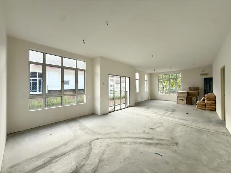Bungalow for Sale in Bandar Tasik Senangin (Lenggeng) - Amzar Faiz - PropertyGuru.com.my