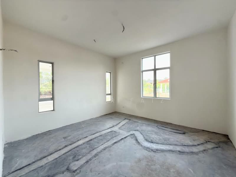 Bungalow for Sale in Bandar Tasik Senangin (Lenggeng) - Amzar Faiz - PropertyGuru.com.my