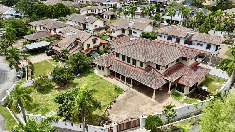 Bungalow House for Sale in Seksyen 6 (Kota Damansara) - Vincent Liaw - Exterior - PropertyGuru.com.my