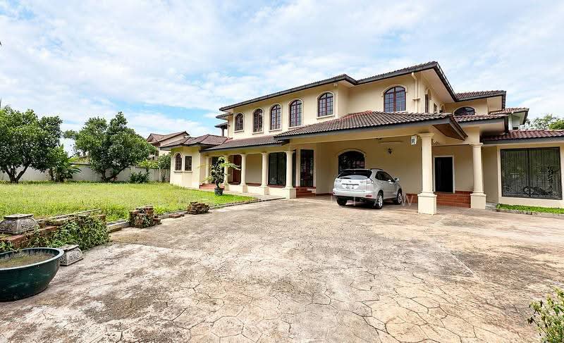 Bungalow House for Sale in Seksyen 6 (Kota Damansara) - Vincent Liaw - Exterior - PropertyGuru.com.my