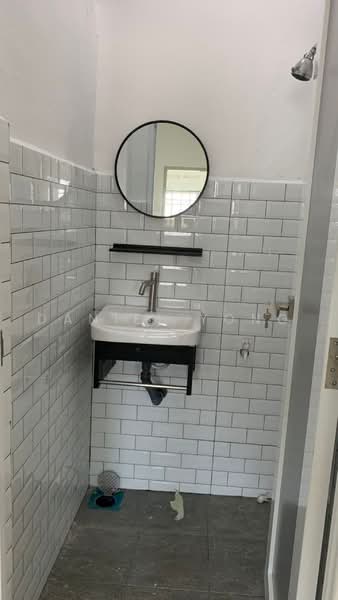 Rumah Flat untuk Dijual di Taman Impian Emas - Daniel Yong - Bathroom - PropertyGuru.com.my